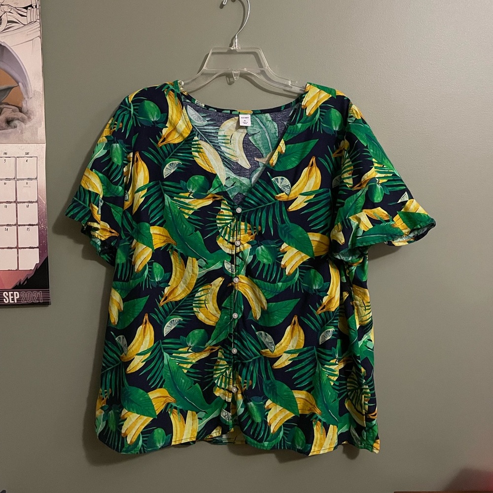 Tropical Banana Print V-Neck Button Front Women’s Top - Green/Yellow